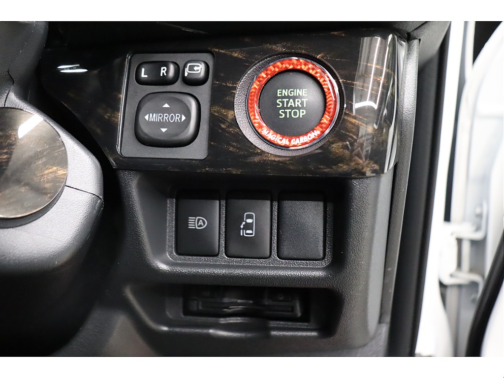 トヨタ ハイエース(27枚目)