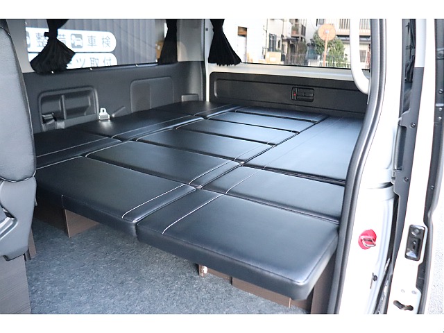 various専用ベッドで就寝人数は3名までとなります☆