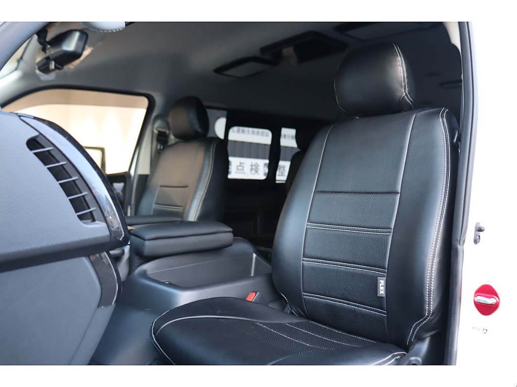 トヨタ ハイエース(32枚目)