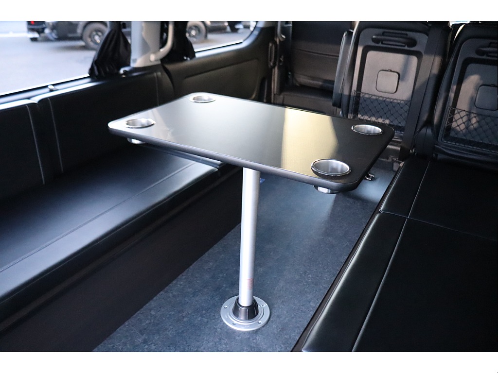 various専用センターテーブル付きです☆