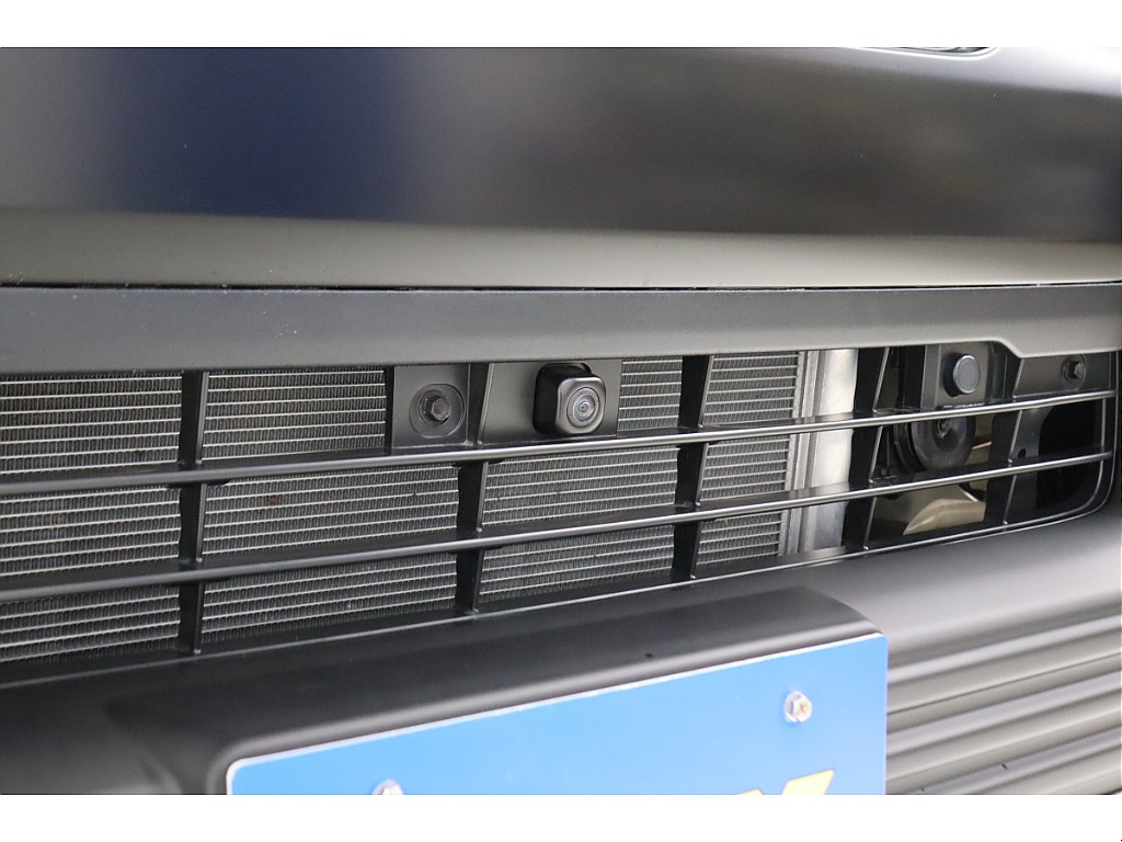 メーカーオプションのパノラミックビューモニターもございます☆