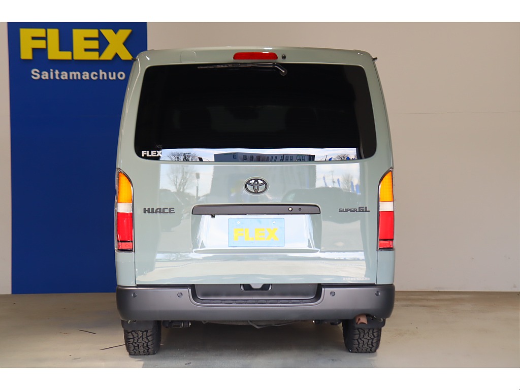 ハイエースさいたま中央店に展示しております☆