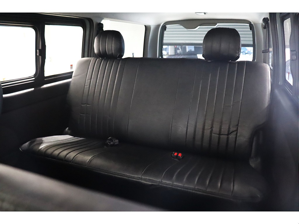 トヨタ ハイエースバン(42枚目)