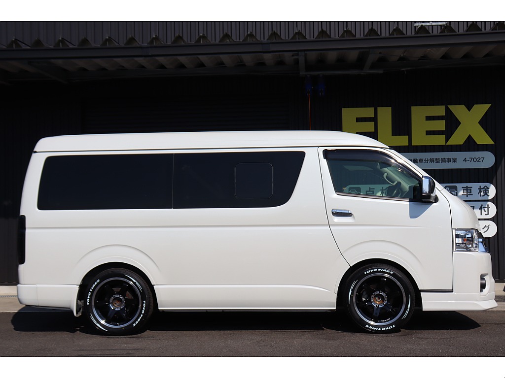 換気に便利な片側小窓付き！