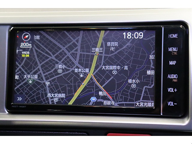 純正7インチフルセグナビを搭載！Bluetooth接続も可能です♪