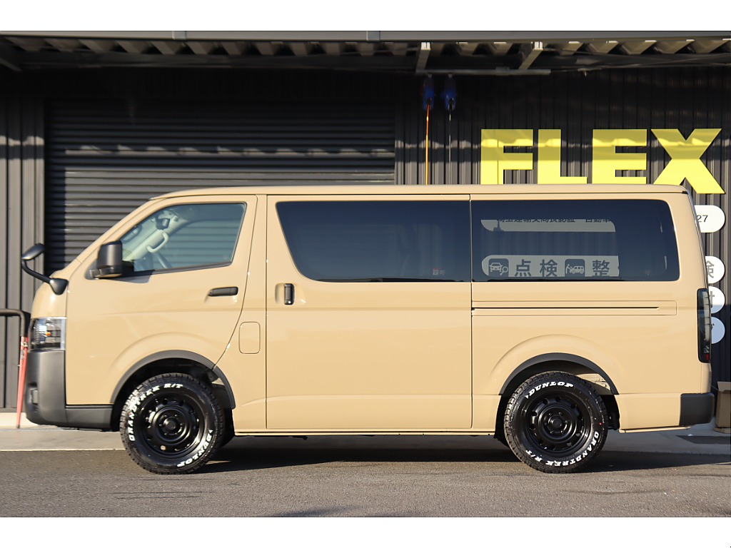 ハイエースさいたま中央店に展示しております☆