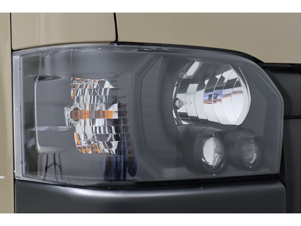 トヨタ ハイエースバン(21枚目)