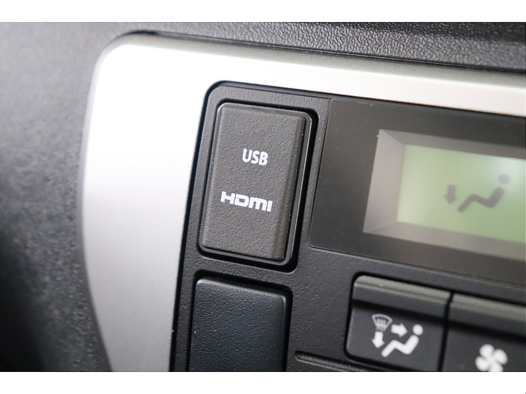 トヨタ ハイエースバン(32枚目)