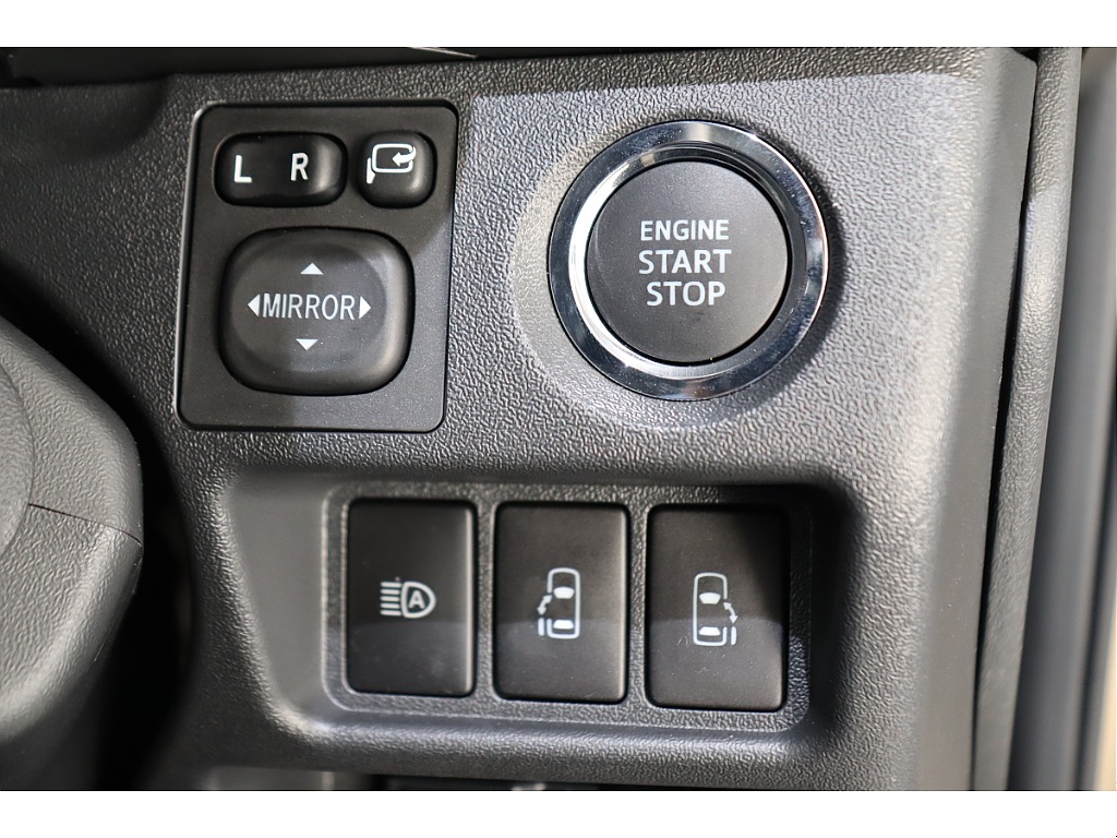 トヨタ ハイエースバン(35枚目)