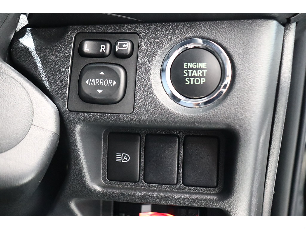 トヨタ ハイエースバン(21枚目)