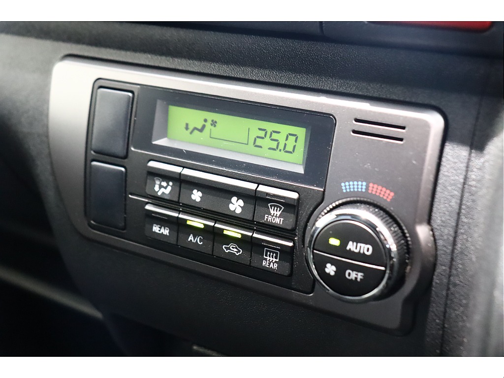 トヨタ ハイエースバン(23枚目)