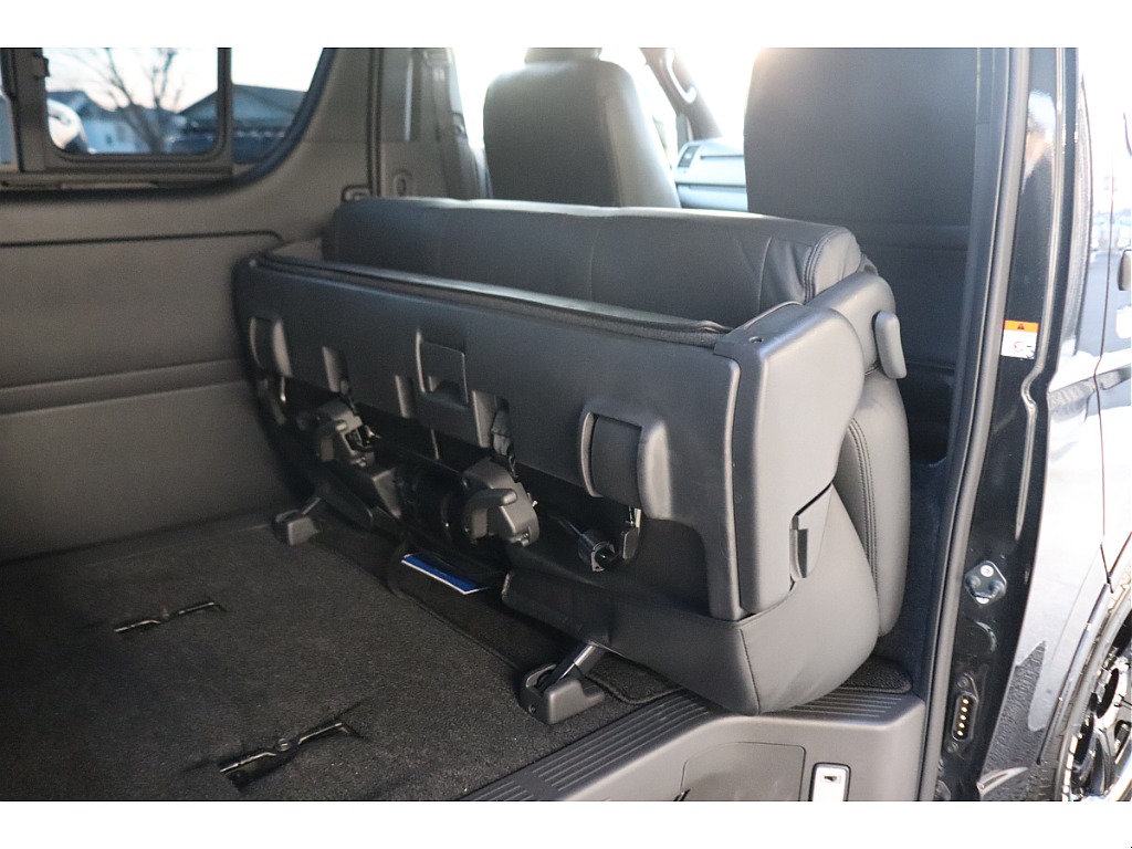 トヨタ ハイエースバン(34枚目)