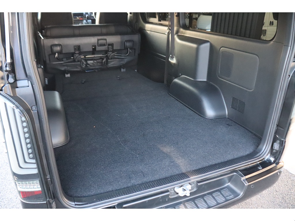 トヨタ ハイエースバン(39枚目)