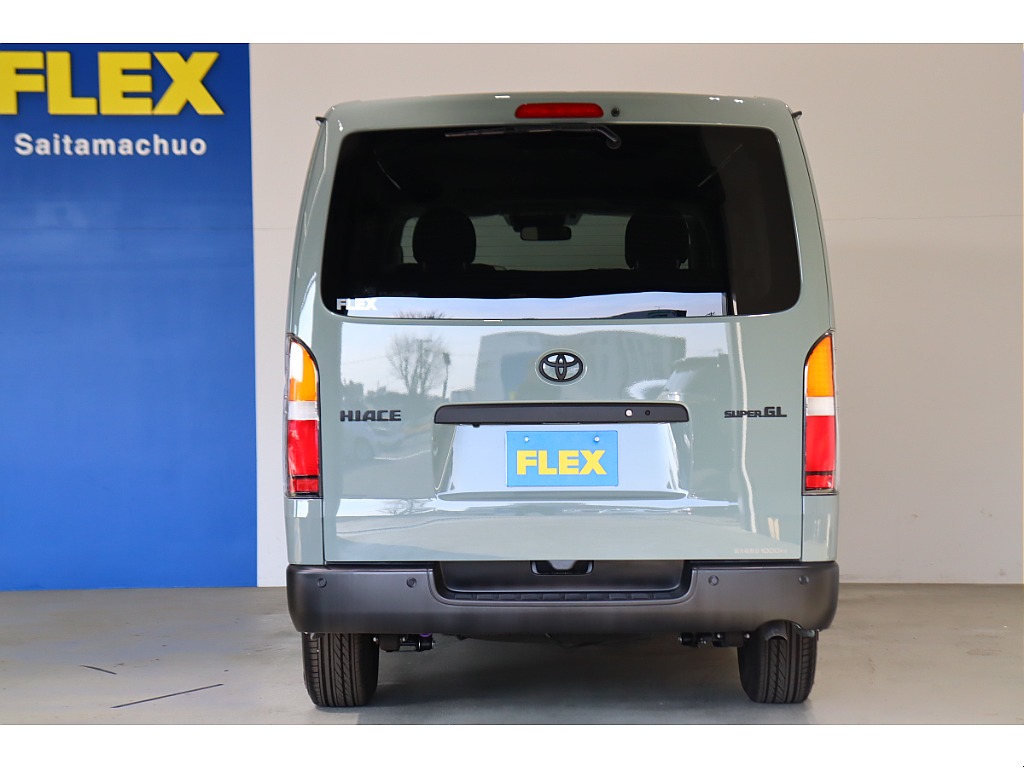 駐車時も安心なパーキングサポートブレーキを完備！