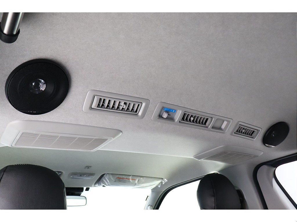 トヨタ ハイエースバン(32枚目)