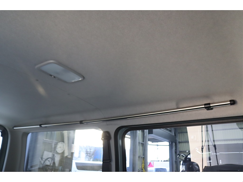 トヨタ ハイエースバン(33枚目)