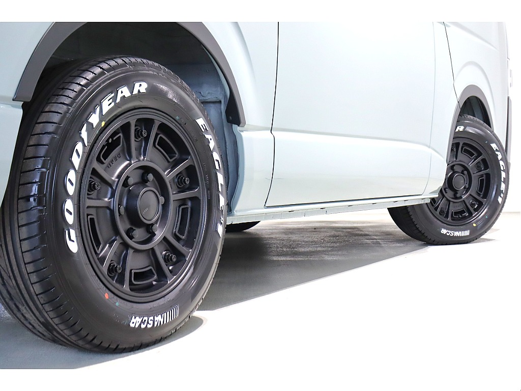 タイヤは王道のナスカーレタータイヤをインストール☆