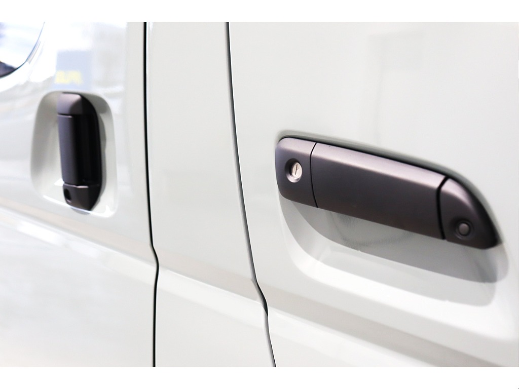 トヨタ ハイエースバン(27枚目)