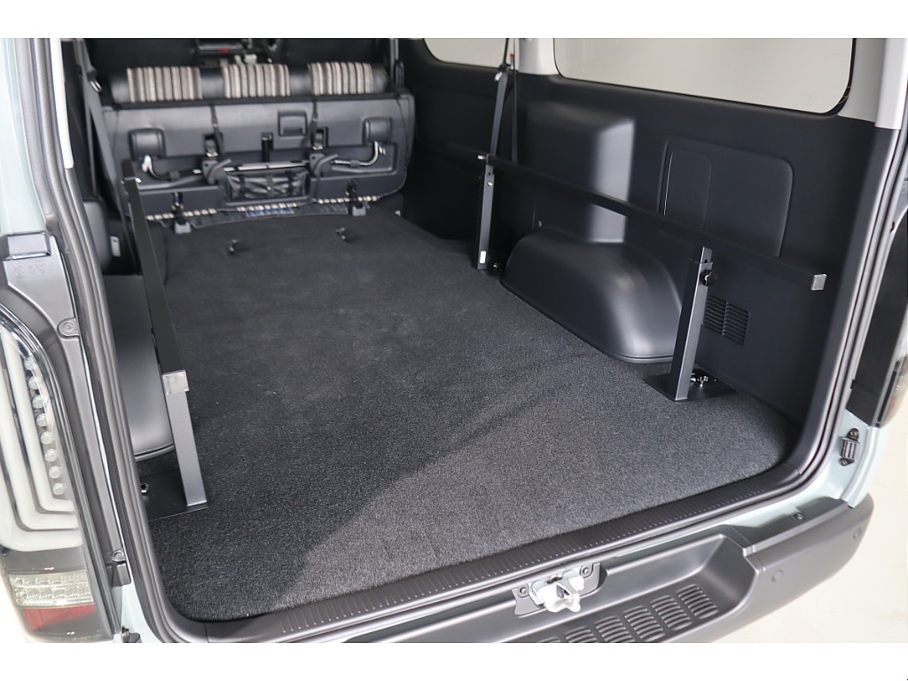 トヨタ ハイエースバン(47枚目)