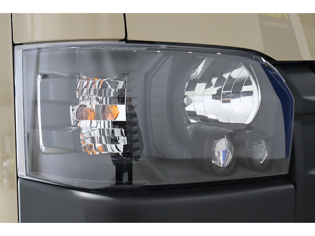 トヨタ ハイエースバン(21枚目)