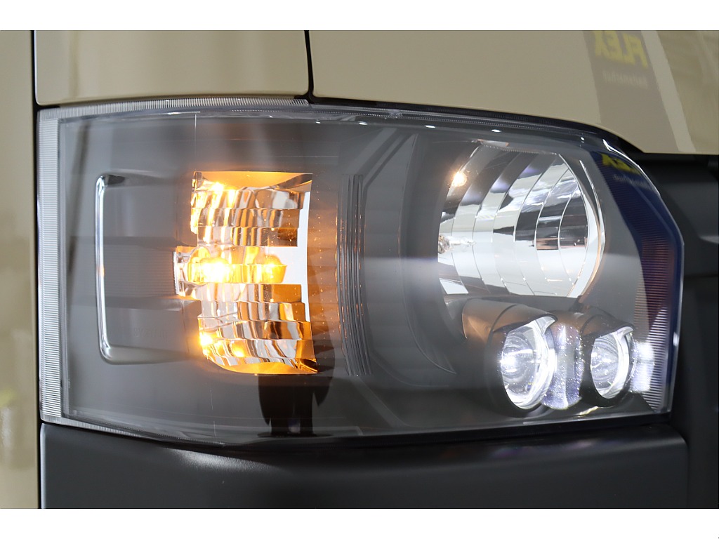 トヨタ ハイエースバン(22枚目)