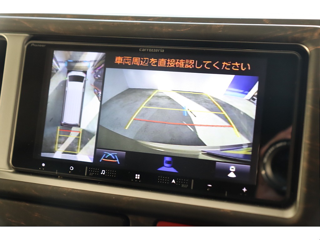 トヨタ ハイエース(24枚目)