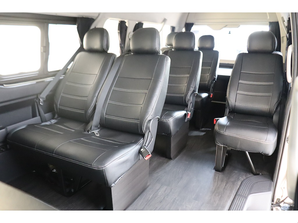 トヨタ ハイエース(32枚目)