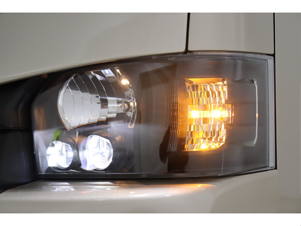 トヨタ ハイエース(54枚目)