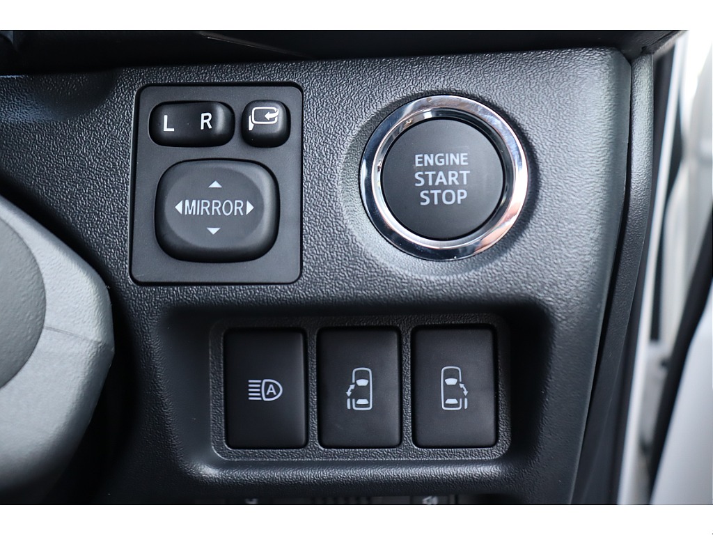 トヨタ ハイエース(27枚目)