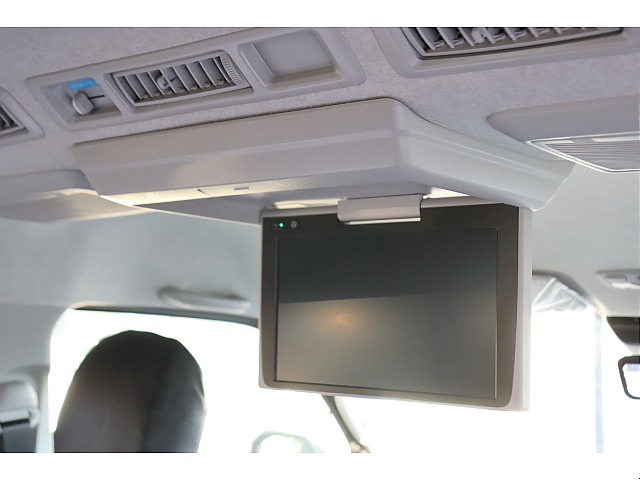もちろん後席モニターも完備☆