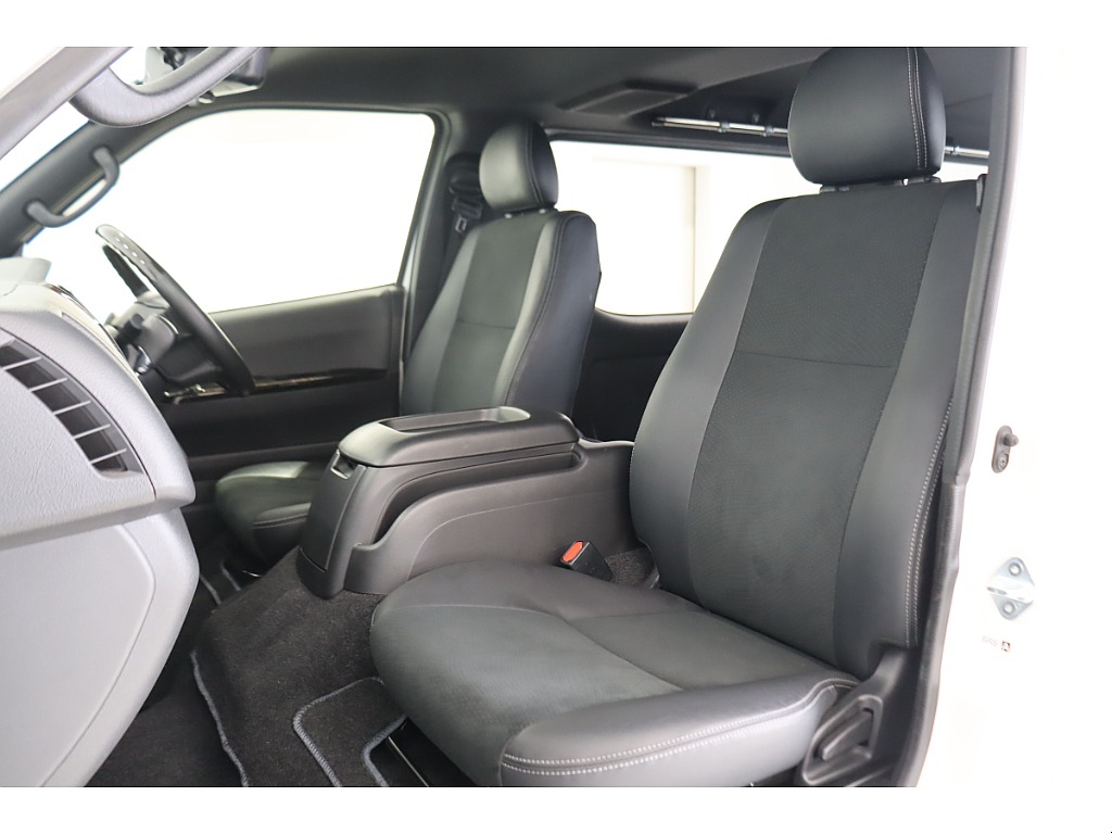 フレックスさいたま中央店に展示中です！お問い合わせはTEL:０４８－７８８－５８２３までお待ちしております！