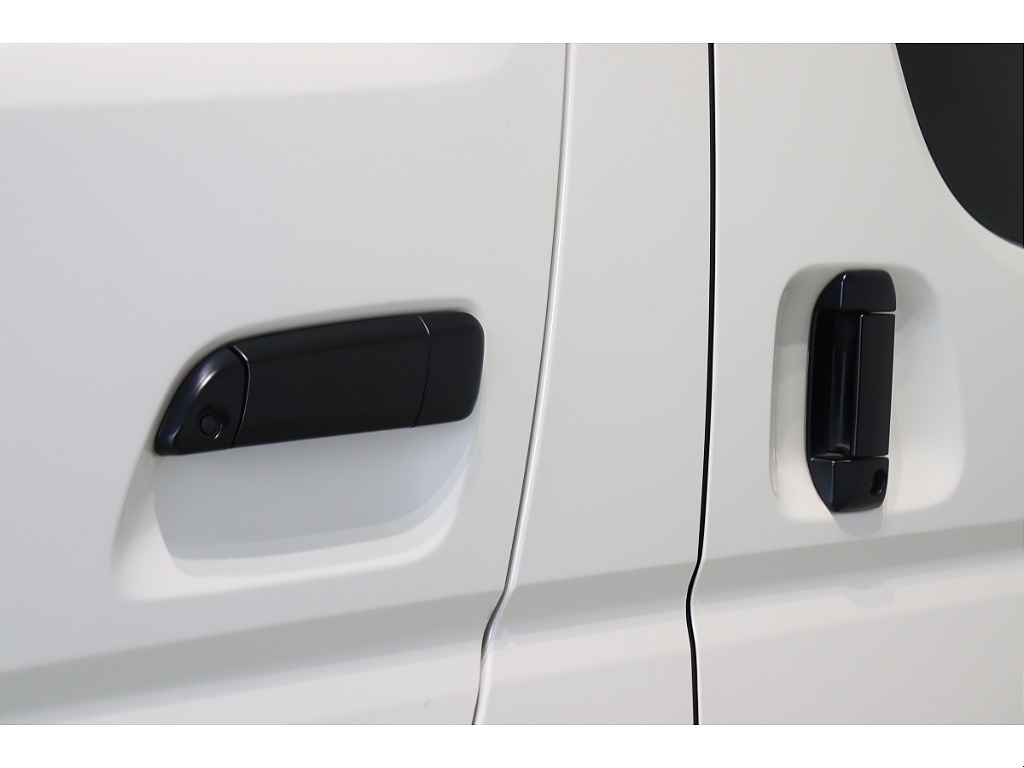 トヨタ ハイエースバン(54枚目)