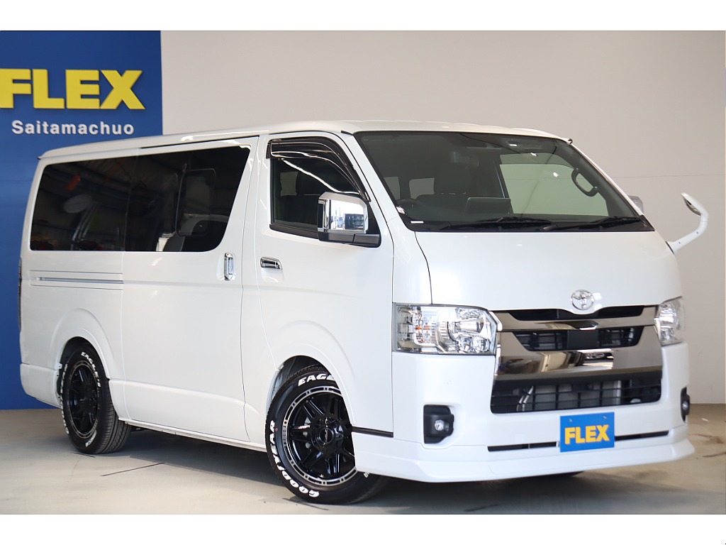 ハイエースさいたま中央店に展示しております☆