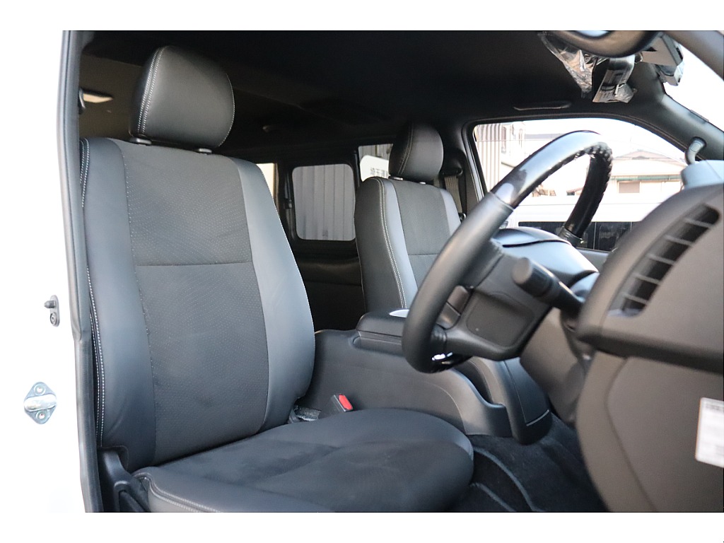 トヨタ ハイエースバン(31枚目)