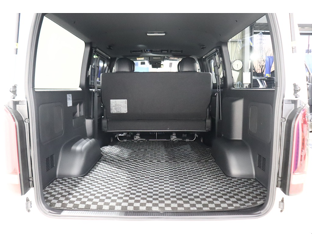 トヨタ ハイエースバン(43枚目)