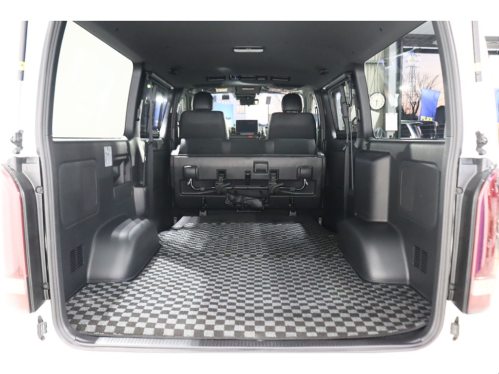 トヨタ ハイエースバン(44枚目)