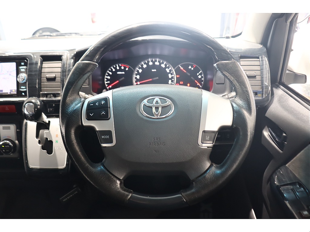 トヨタ ハイエース(22枚目)