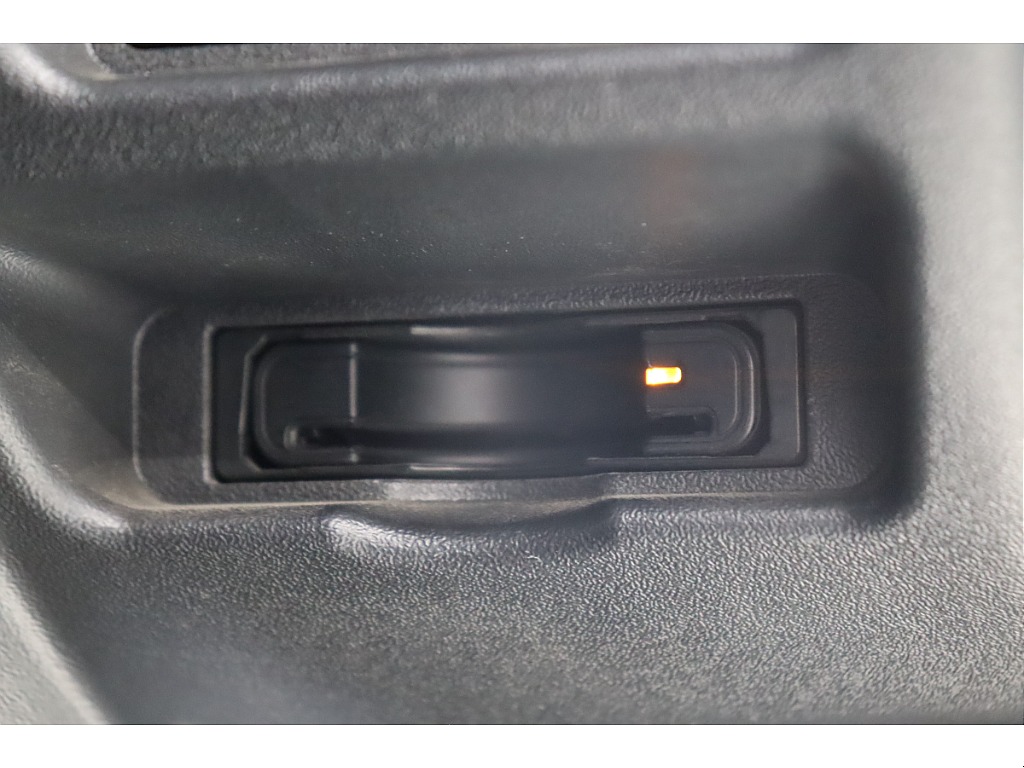 トヨタ ハイエース(27枚目)