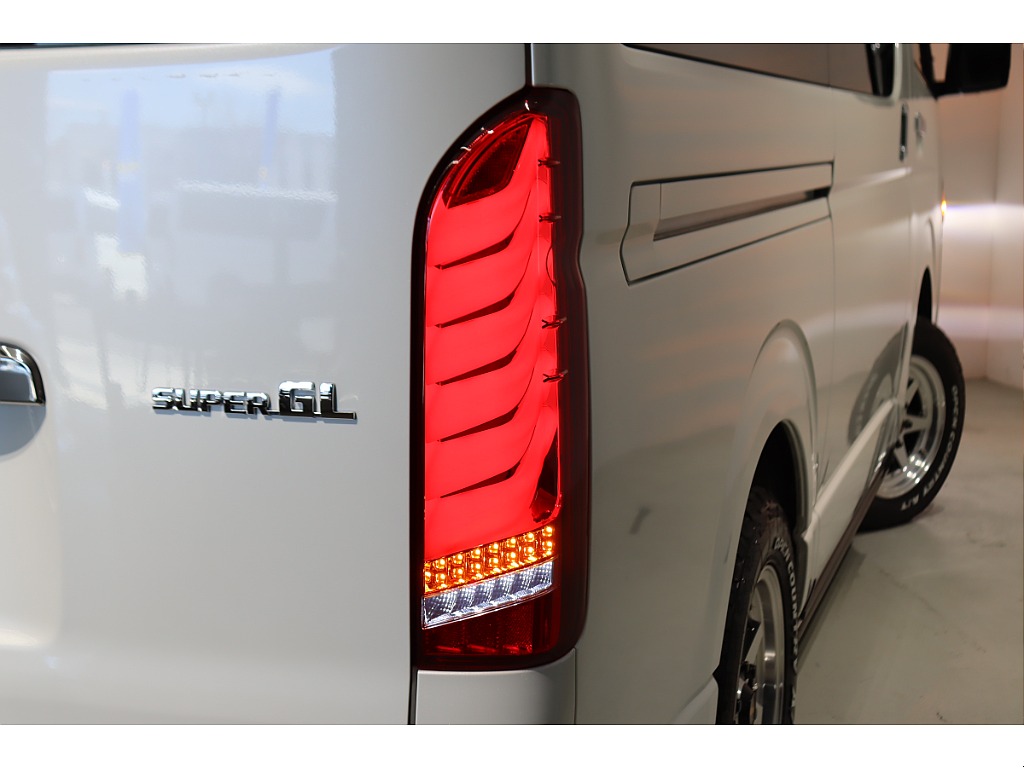 LEDテールランプも既に装着済み☆