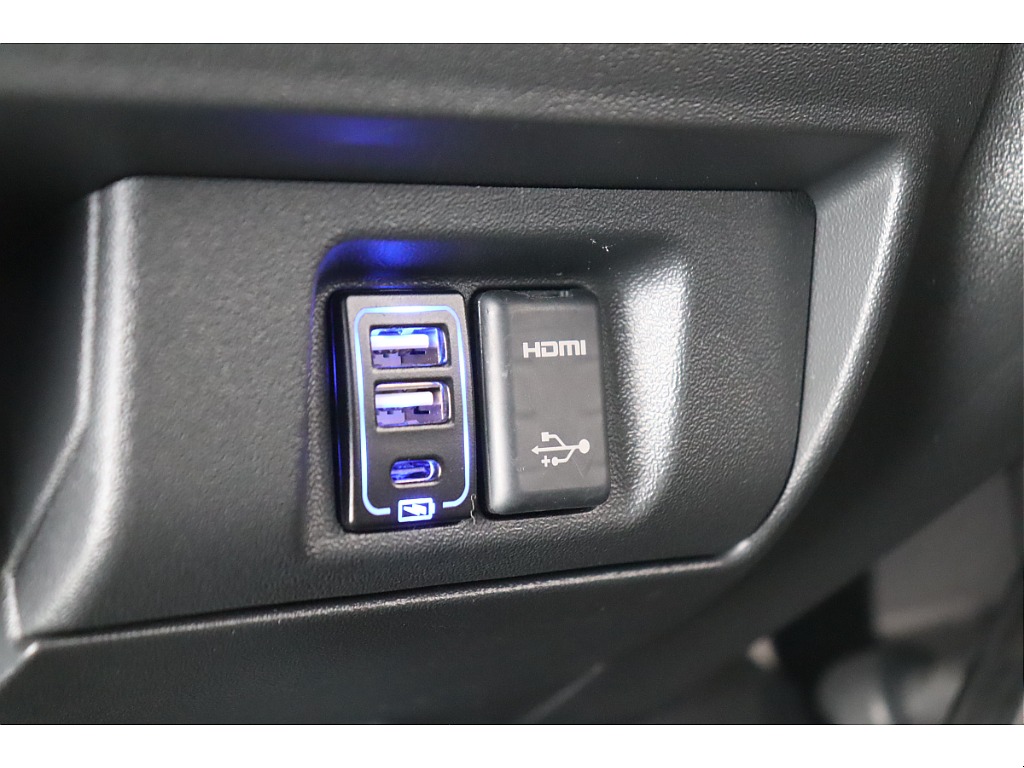 トヨタ ハイエースバン(28枚目)