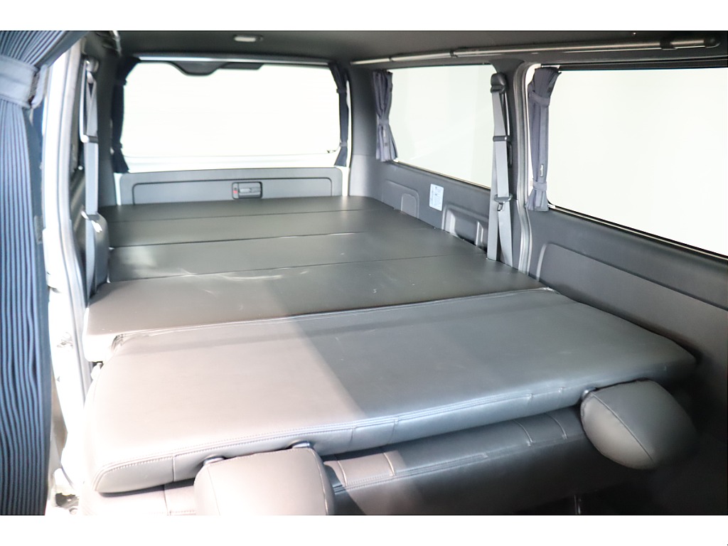 トヨタ ハイエースバン(35枚目)