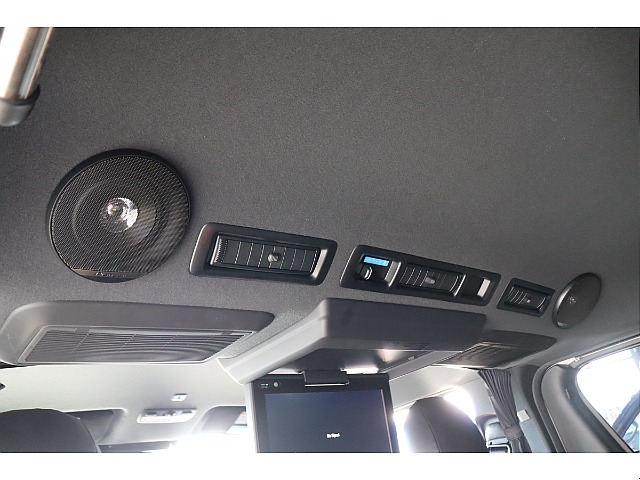 あると嬉しいリアルーフスピーカーもございます☆