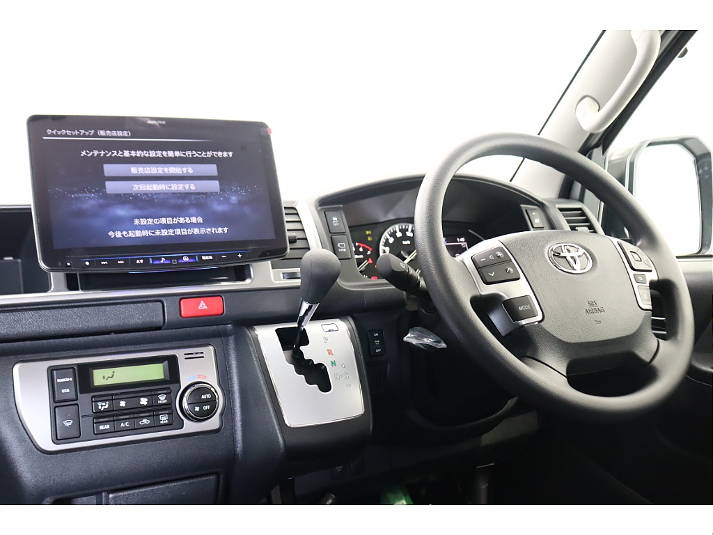 トヨタ ハイエース(27枚目)