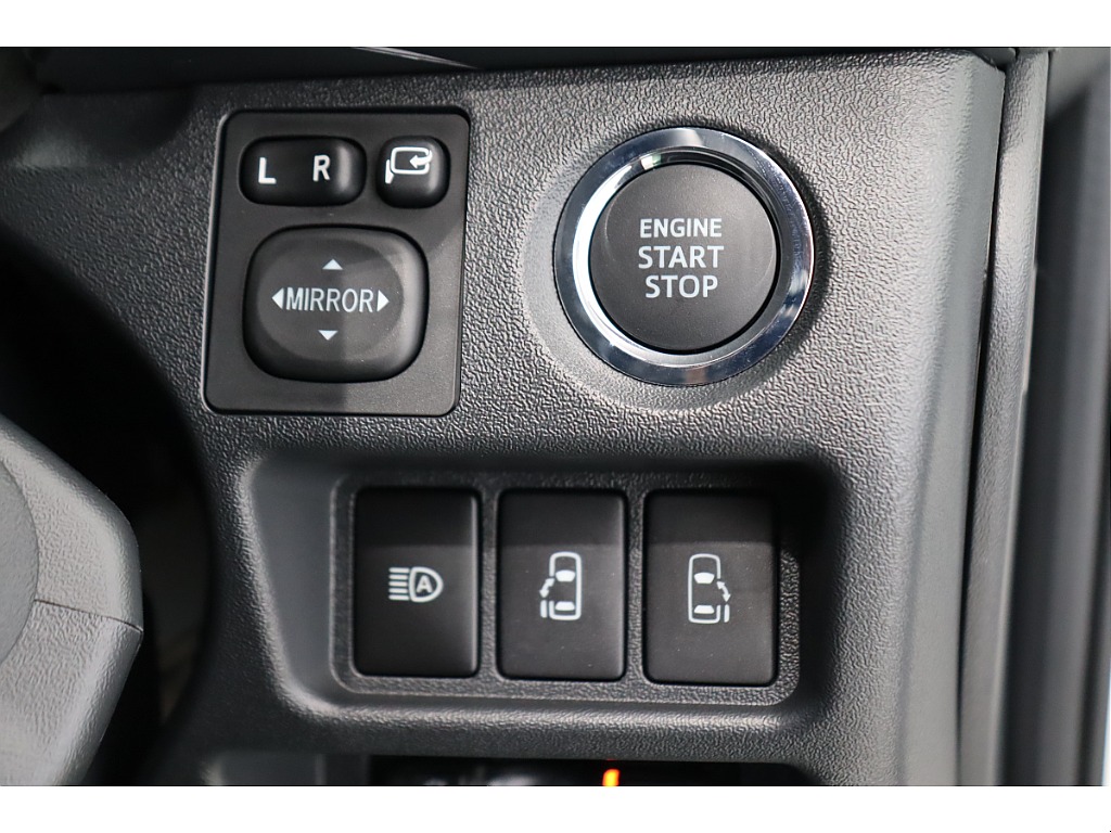 トヨタ ハイエース(28枚目)