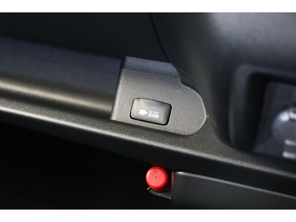 トヨタ ハイエース(32枚目)