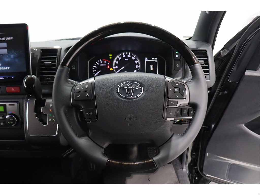 トヨタ ハイエースバン(23枚目)