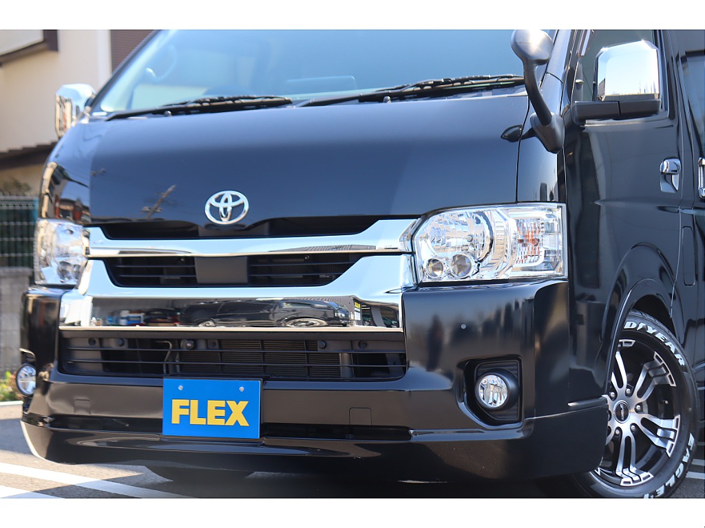 ４１５コブラ クリーンルックⅢフロントスポイラーを装着したインパクトあるエクステリア！