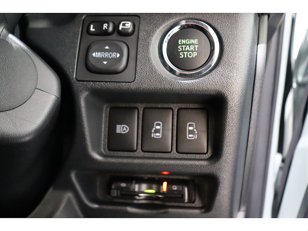 トヨタ ハイエースバン(27枚目)