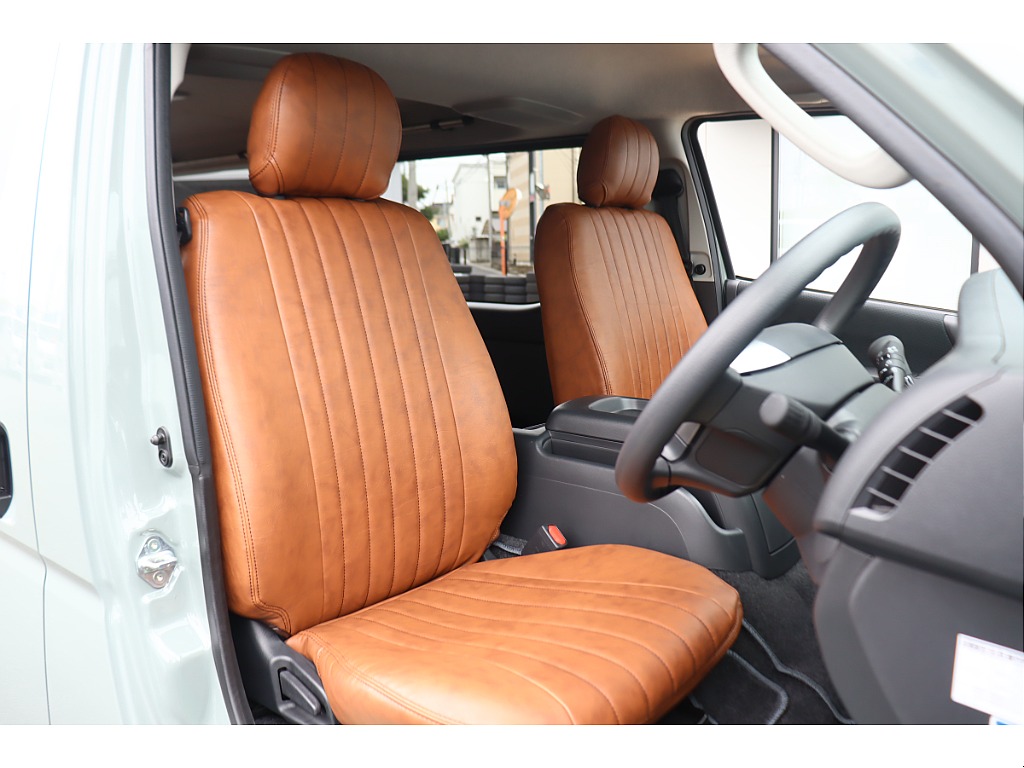 トヨタ ハイエースバン(28枚目)