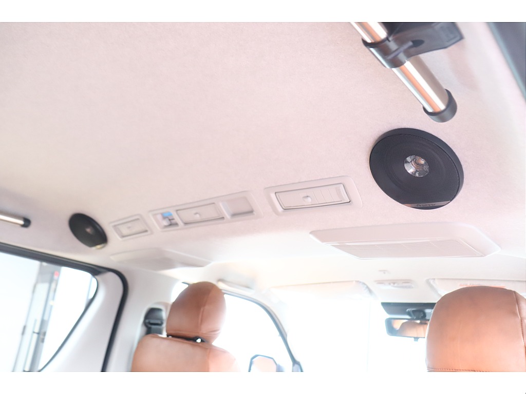 トヨタ ハイエースバン(35枚目)